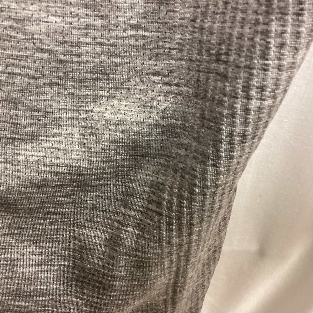 Lululemon Gray Lightweight Shirt Athletic Workout Run‎ Exercise Travel  M… - Picture 8 of 13